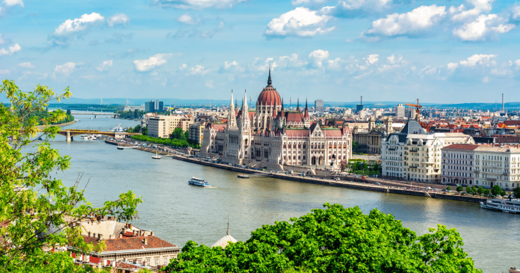 Budapeszt na rowerze – miasto mostów, kawiarni i widoków bez zadyszki
